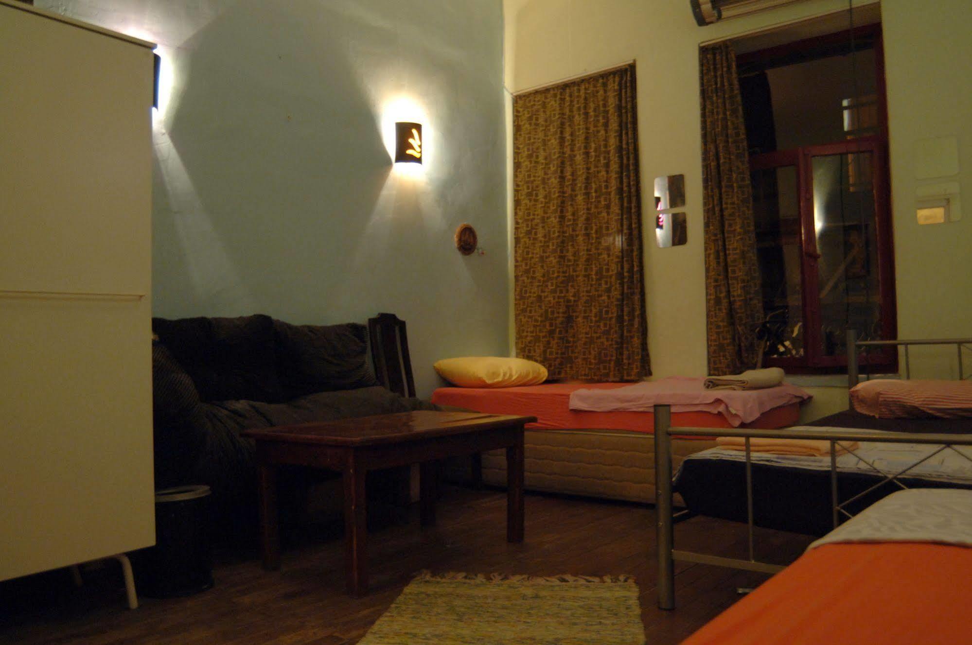 Chillout Lya Hostel & Lounge Istanbul Bagian luar foto