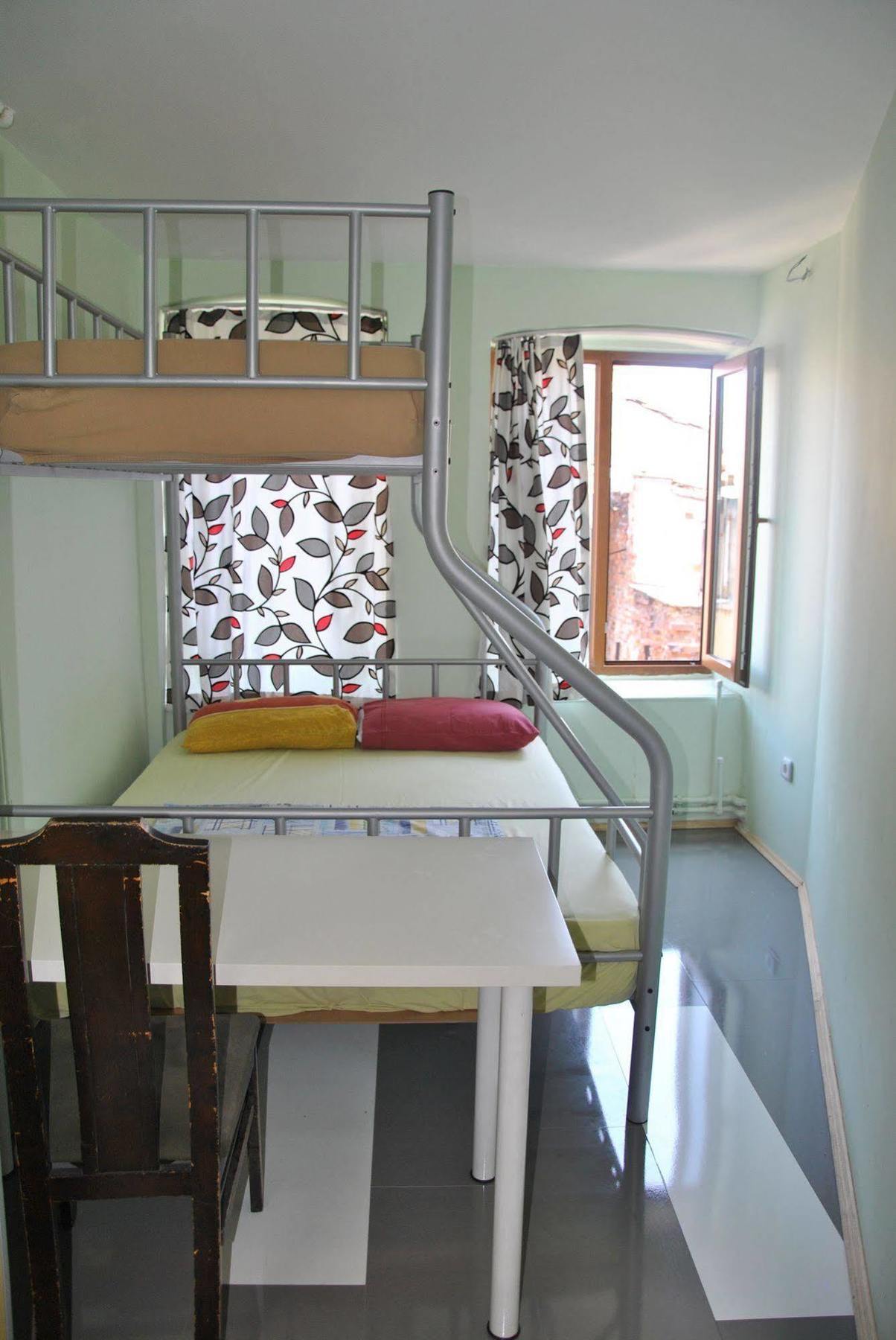 Chillout Lya Hostel & Lounge Istanbul Bagian luar foto